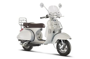 Piaggio Vespa P125 от Felirent 