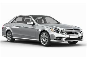Wypożyczalnia samochodów w lokalizacji Lotnisko Goa Dabolim Mercedes-Benz E Class