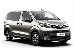 Trapani Havalimanı ülkesinde araç kiralama Toyota Proace