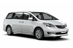 Rush Car Rental aluguer de carros: Aeroporto Internacional e Doméstico de Sydney (SYD) Furgão Rush Car Rental aluguer de carros: Aeroporto Internacional e Doméstico de Sydney (SYD) Furgão